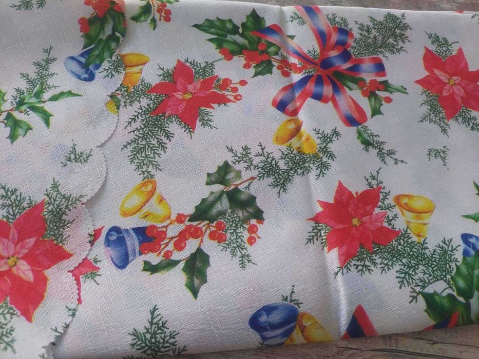 Коледна покривка за маса