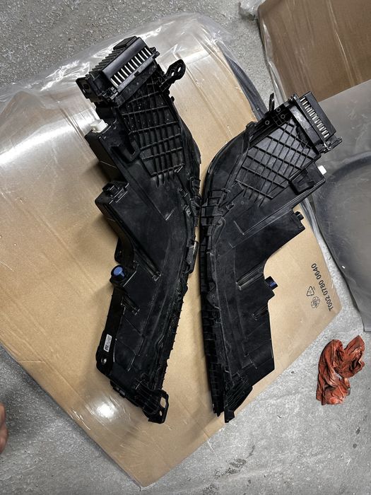 Lumini de zi stânga dreapta bmw seria 7.G70.cod:9879935-13.9879936-13.