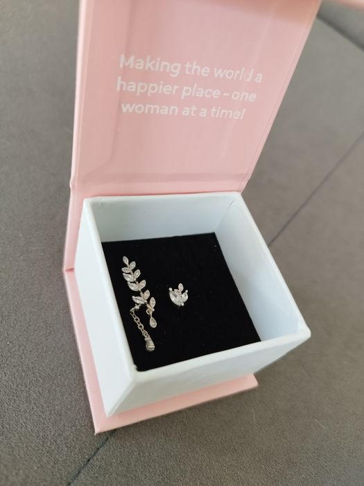 Сребърни обеци с диамант