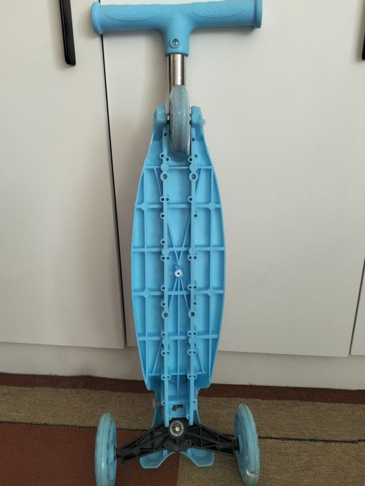 Самокат новый     .