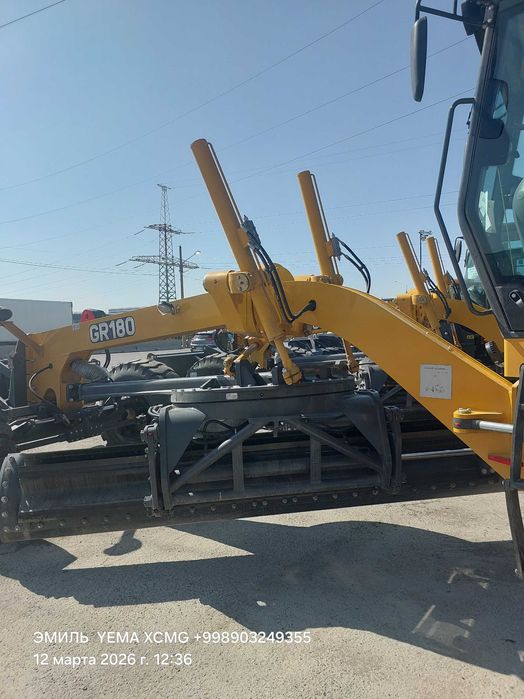 XCMG GR180 —  автогрейдер среднего класса в наличии