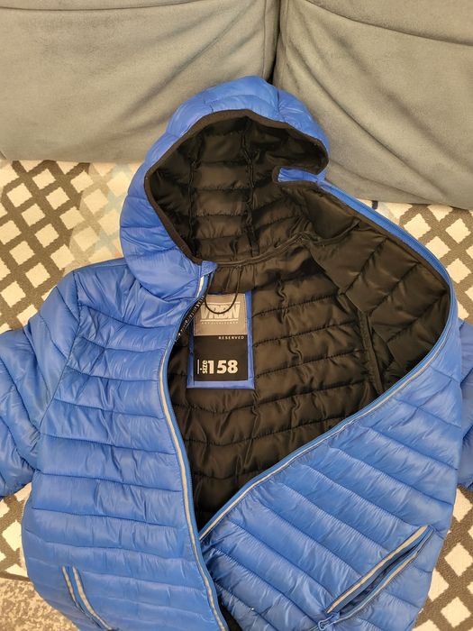 Продам детскую куртку