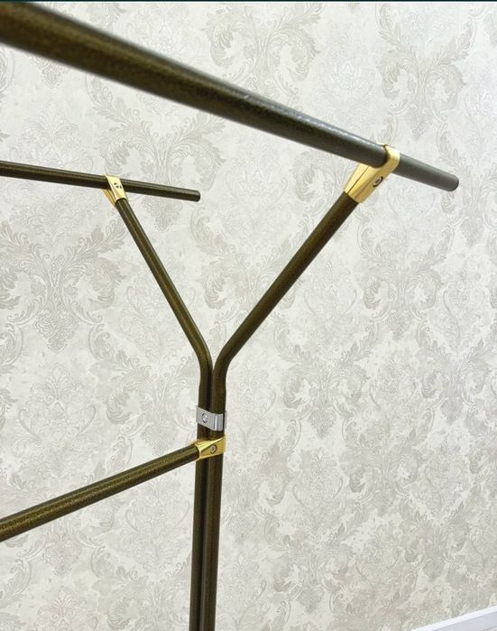 Гардеробная вешалка оригинал