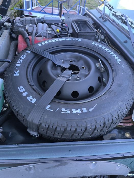 Roata de rezerva Lada Niva R16, 5x139,7. 185/75 R16. Cauciucuri