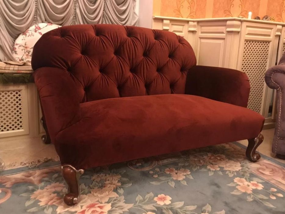 Перетяжка мебели. Диваны, кресла, кровати, пуфики.