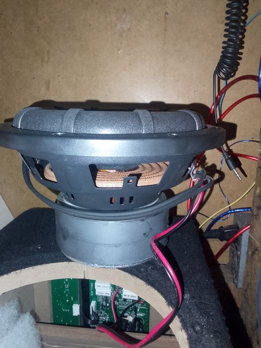 сабвуфер бос мини