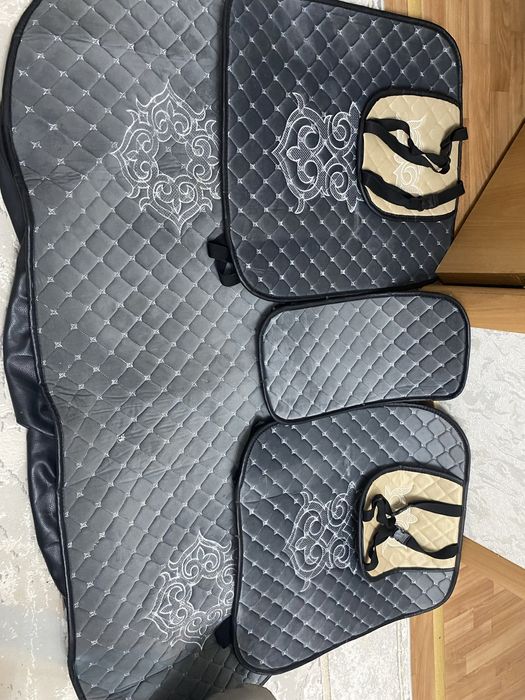 Продам универсальный чехол для машин