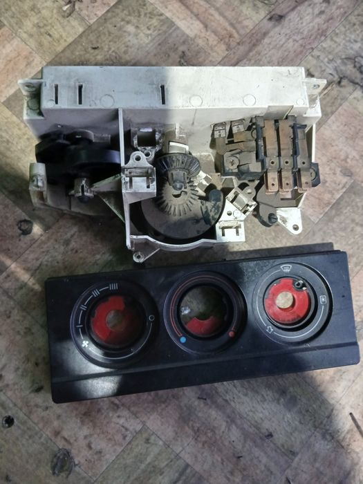 Продам корпус для печки вентилятор,В4АУДИ