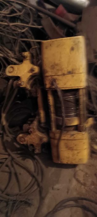 Электрическая таль 0,25 тн.