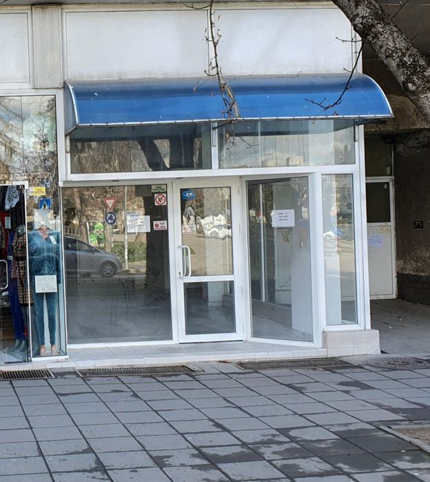 Дава се под наем Магазин в Разград, Център - 80 кв.м за 918 € - Снимка #3