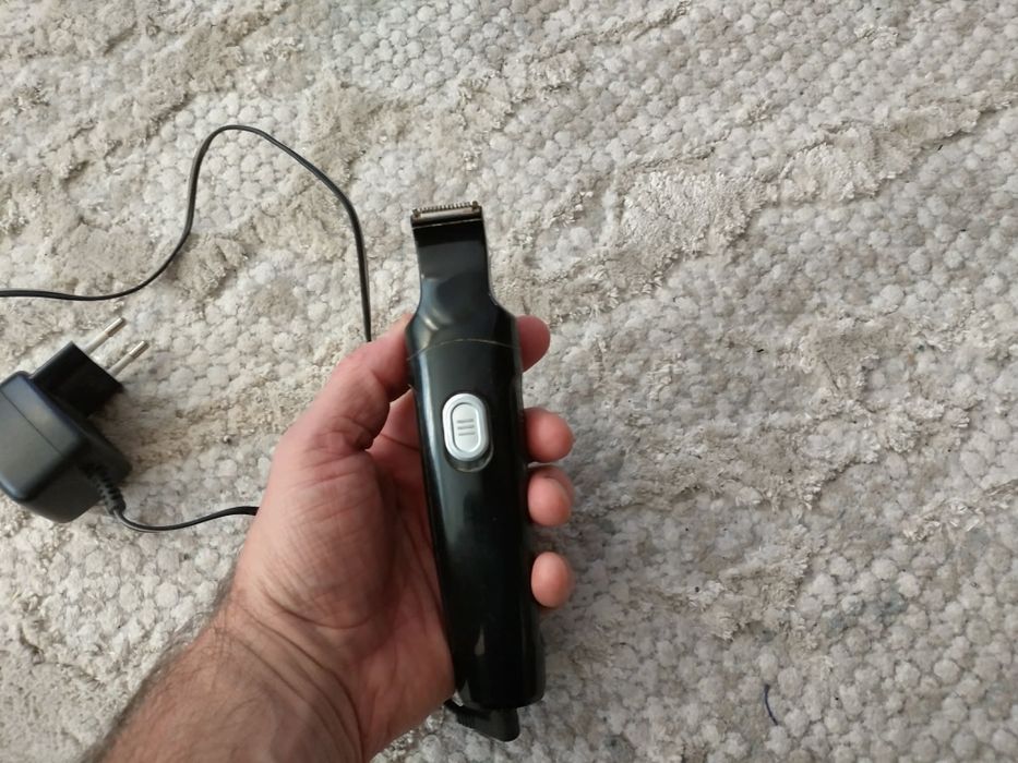 Машинка (тример) за подстригване и бръснене Филипс