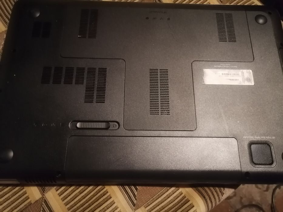 Leptop HP Pavilion dv7 i7