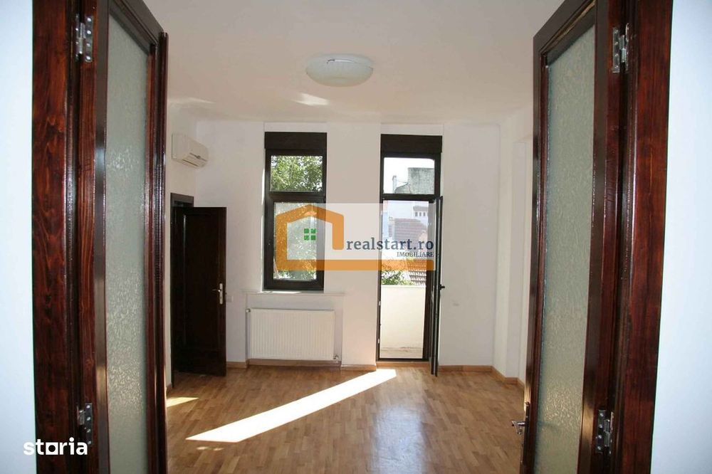 Polona - Pta Romana, Exclusivist, Metrou Pta Romana la 600m distanta