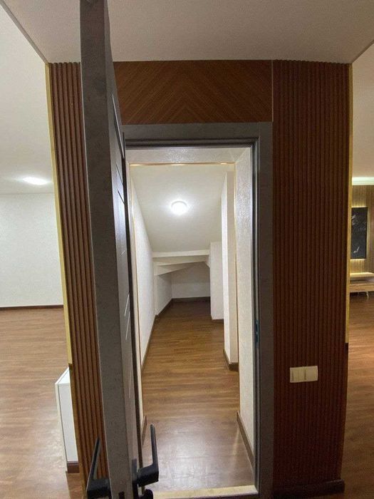 Дормон 2,5соток 1этаж 6хона сотилади N078