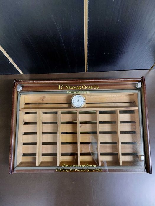 Голям лимитиран хюмидор J.C. Newman Cigar Co.