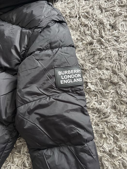 Geaca burberry S,M,L,XL
