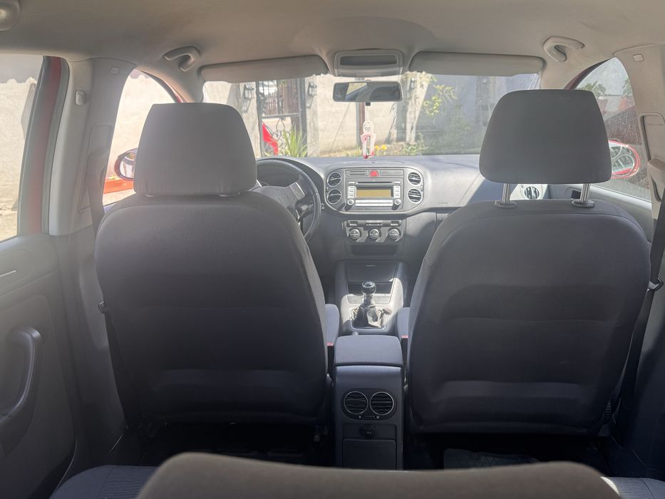 Vând golf 5 plus 1.6 MPI