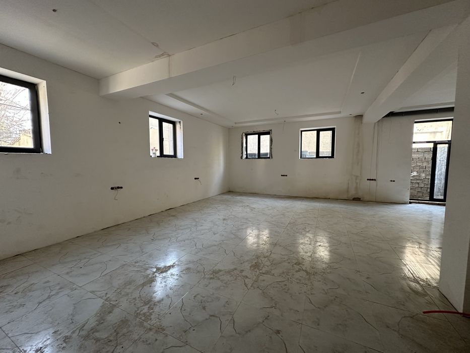 Office uchun 85 m2 yangi qurilgan noturar joy sotiladi