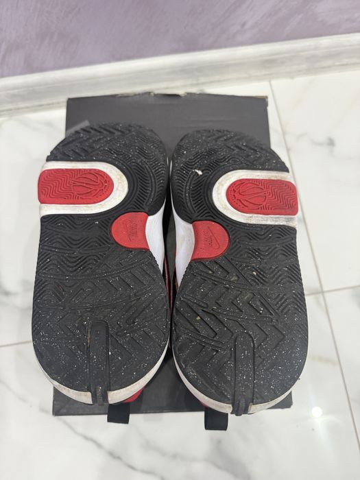 Спортни обувки Nike