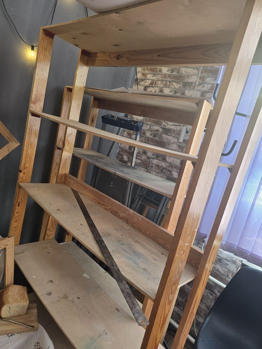 Стеллажи деревянные срочно