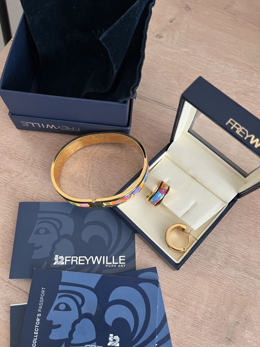 Ювелирное украшение фирмы frey wille