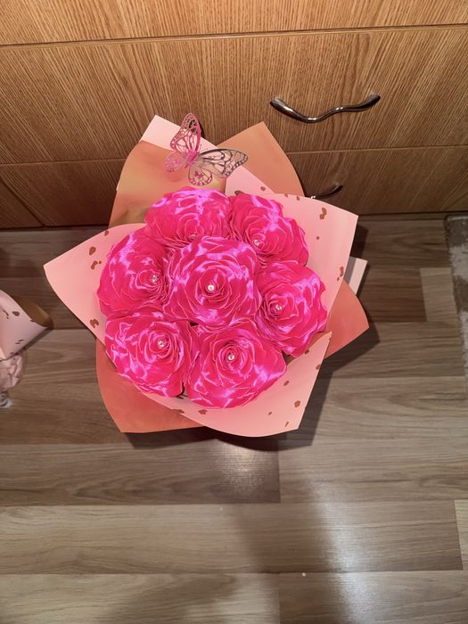 Trandafiri din satin