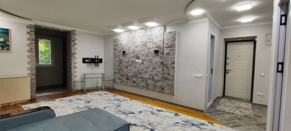 Продаётся своя 3х комнатная квартира. На ул. Оккурган (Новомосковская)