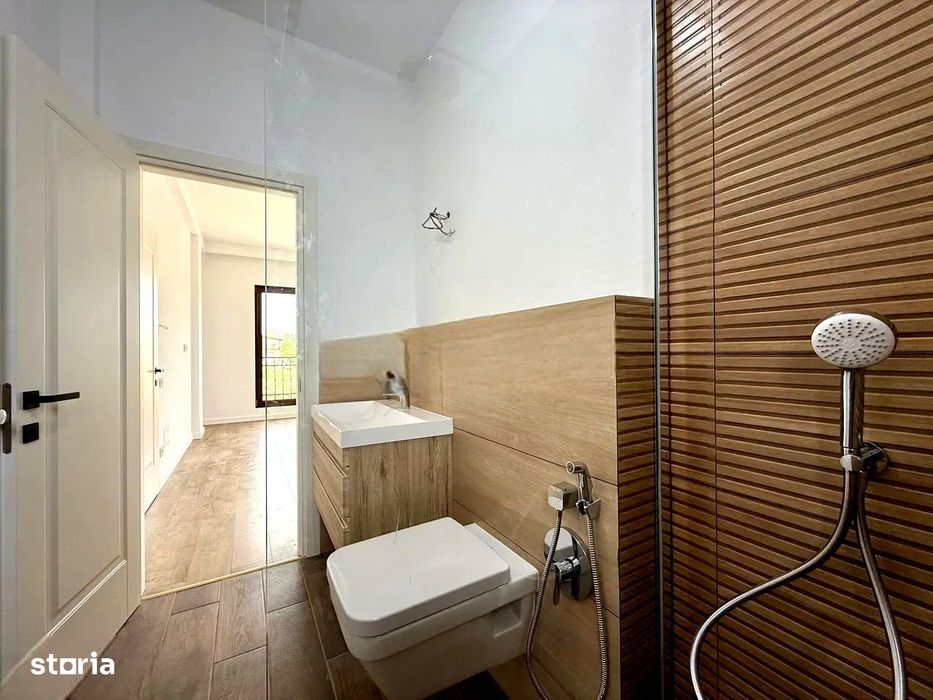 Vila 4 camere Tunari | Curte 380 mp | Gata de mutare