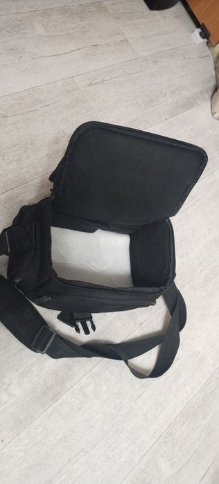 Продам сумку для фотоаппарата