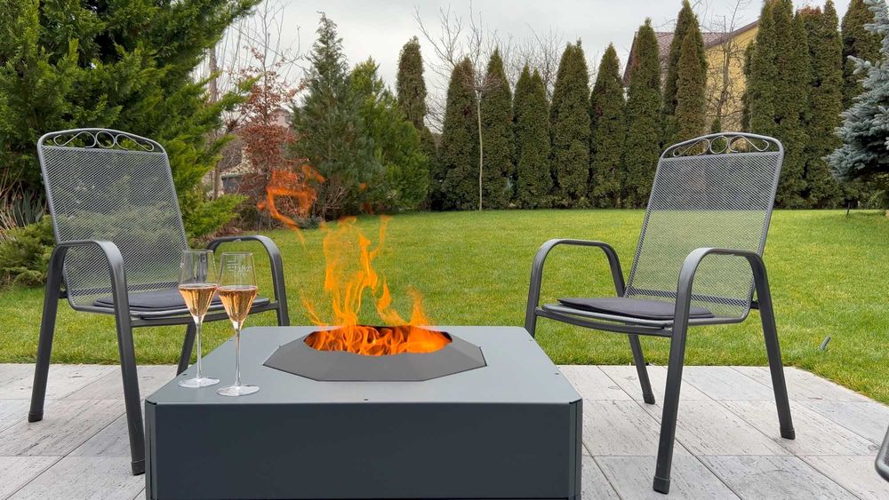 firepit smokeless, vatra de foc fara fum cu functie de masuta cafea