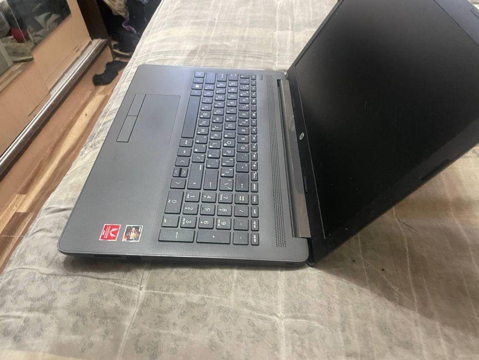 Продаю ноутбук Hp в идеальном состоянии работает отлично