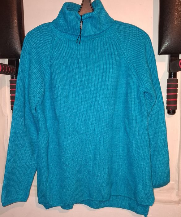 Новая женская одежда.