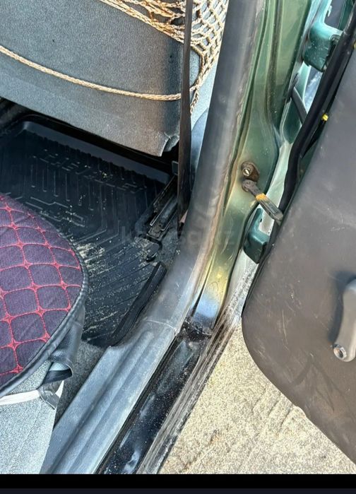 Продам машину на полном ходу сел уехал