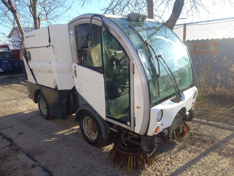 Maturatoare stradala BUCHER citycat 2020 funcționează,cu unele defecte