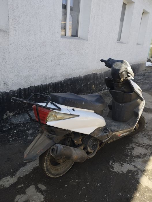 Скутер М8 на ходу