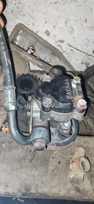 Продам запчасти на Митсубиси Паджеро 2