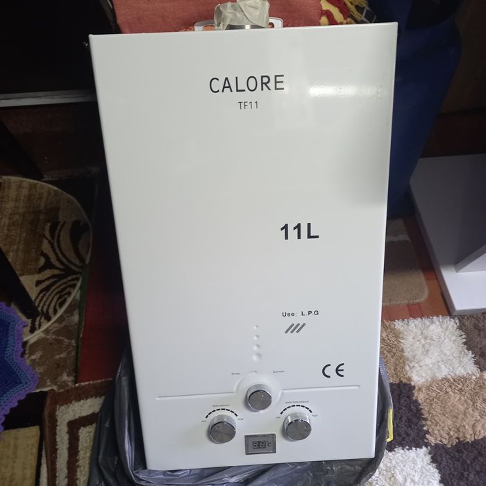 Instant pe gaz cu tiraj forțat (evacuare cu tubina)