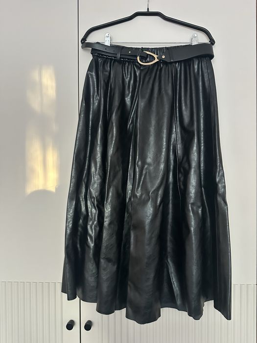 Кожена пола Zara