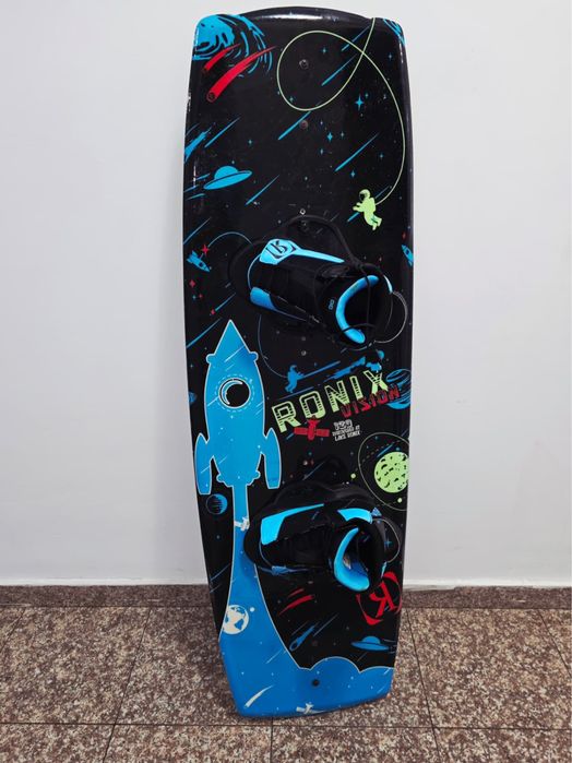 Wakeboard Ronix Vision 120 / placa + boots (2024)
