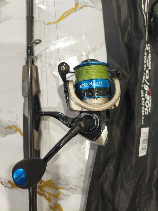 Продам спиннинг с катушкой