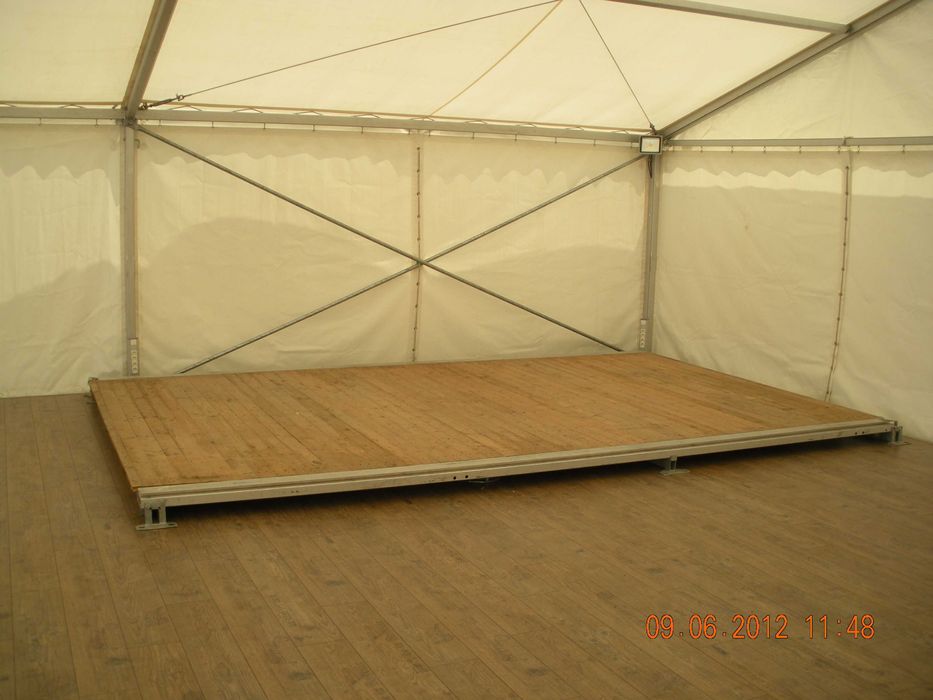 Отдаване на шатри и оборудване под наем за мероприятия.