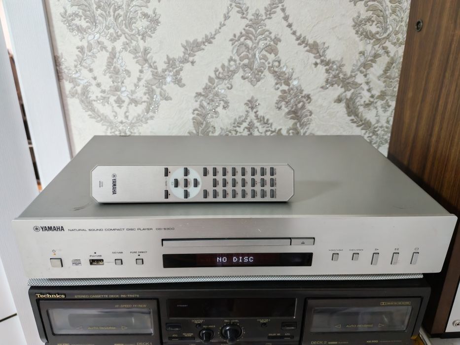 Проигрыватель YAMAHA CD - S300