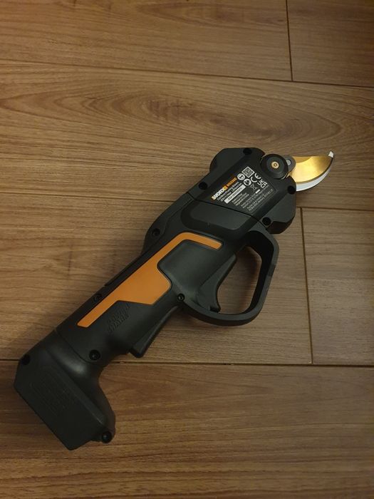 Foarfeca WORX Nitro Profesional