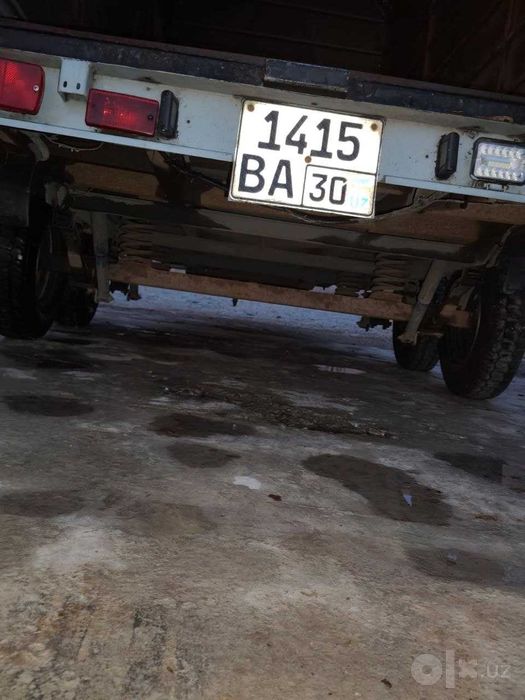 Прицеп сотилади.