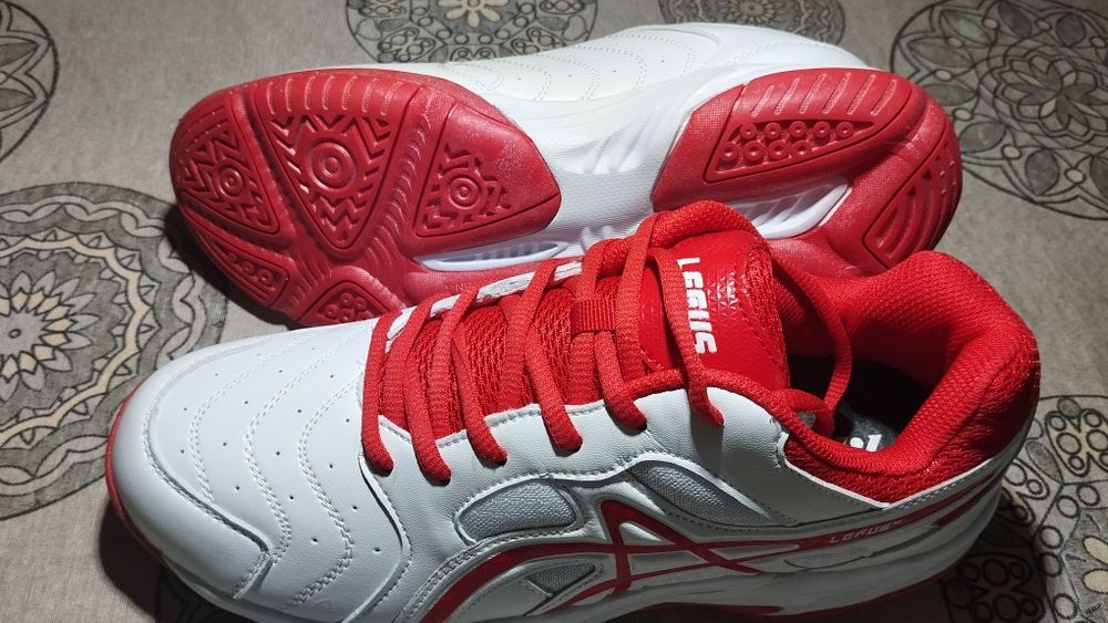 Кроссовки 43 размер