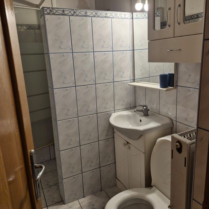 Ofer spre inchiriere apartament  PB str. Sf Apostol Andrei