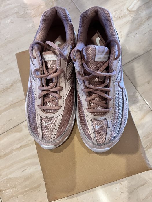 Дамски маратонки Nike Iniator