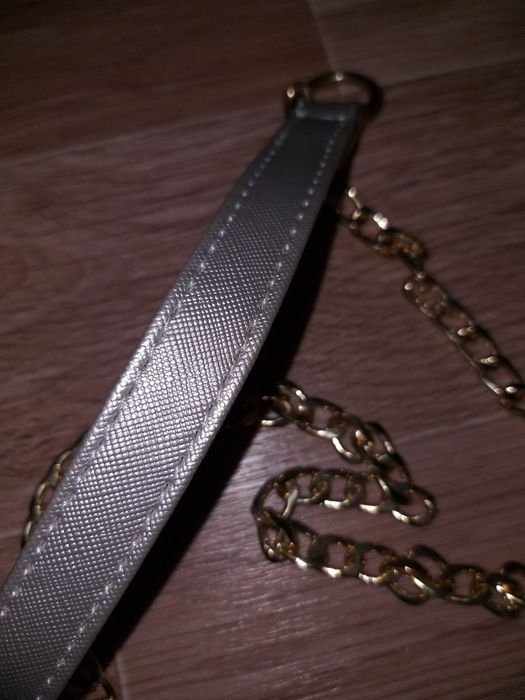 Продам новые сумочки.