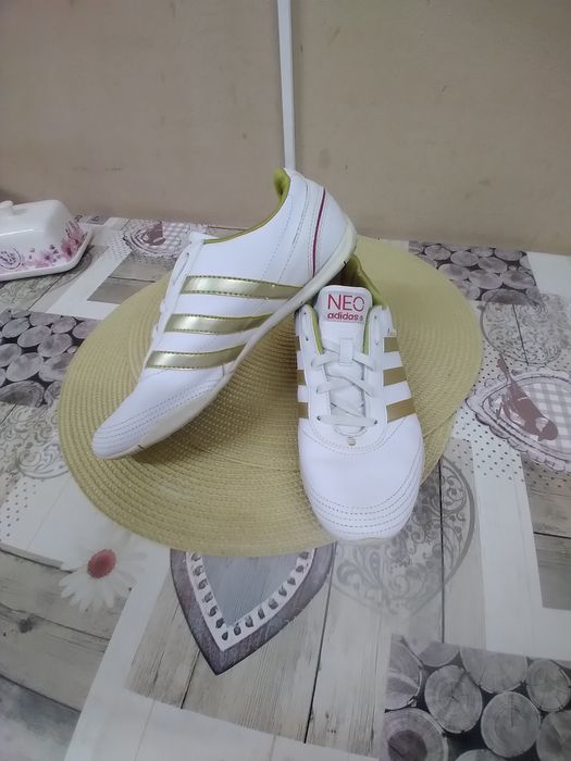 Adidasi Adidas  NEO