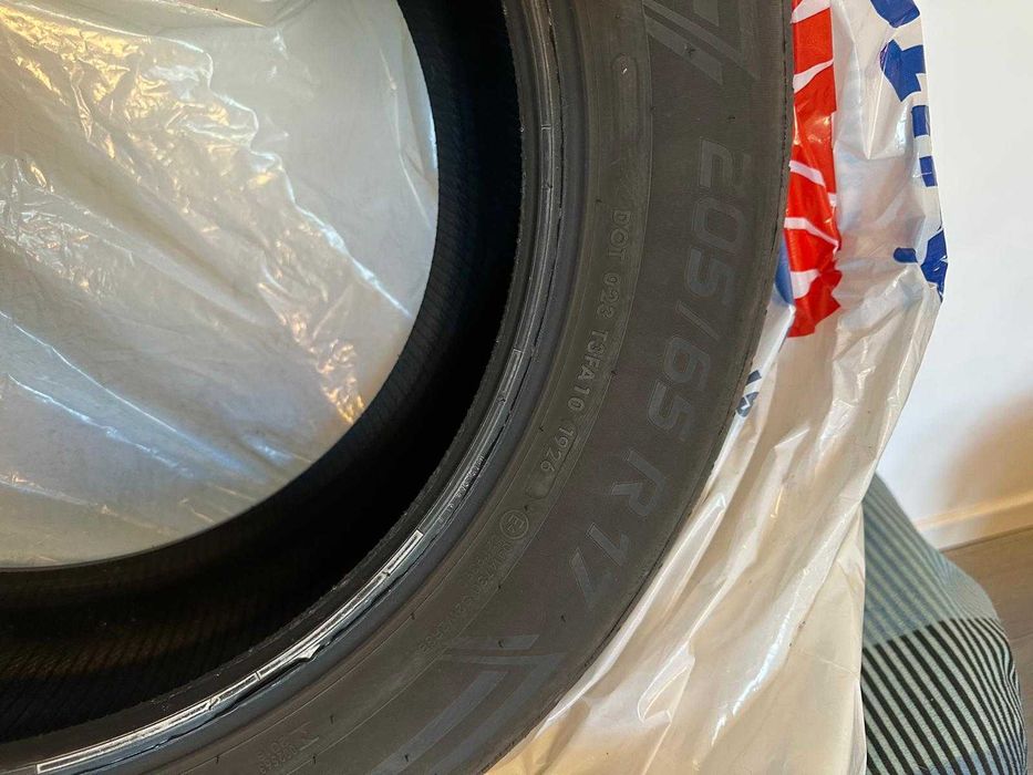Set 4 Anvelope Echipare Originala BMW X1